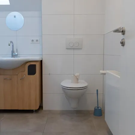 Monteuerunterkunft - Flexibel Und Modern!- Neu