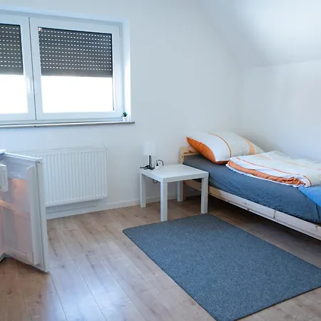 Monteuerunterkunft - Flexibel Und Modern!- Neu Apartment Laichingen