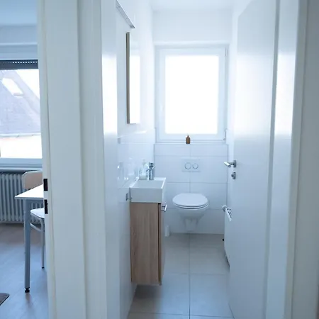 Monteuerunterkunft - Flexibel Und Modern!- Neu * Laichingen