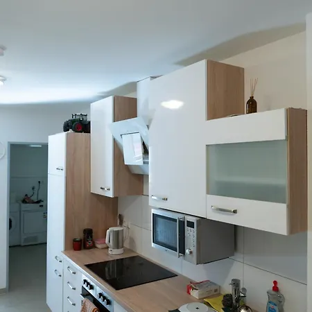Monteuerunterkunft - Flexibel Und Modern Appartamento Laichingen