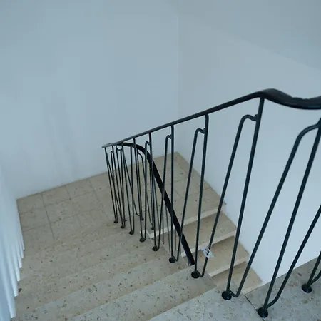 Monteuerunterkunft - Flexibel Und Modern Appartamento Laichingen