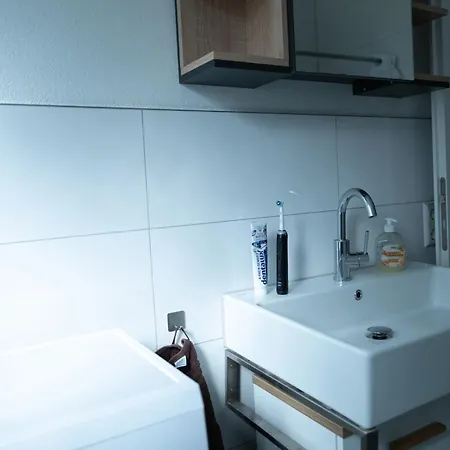 Appartamento Monteuerunterkunft - Flexibel Und Modern *